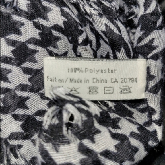 Nicole Marciano large wrap or scarf Animal Print Houndstooth - Picture 3 of 3